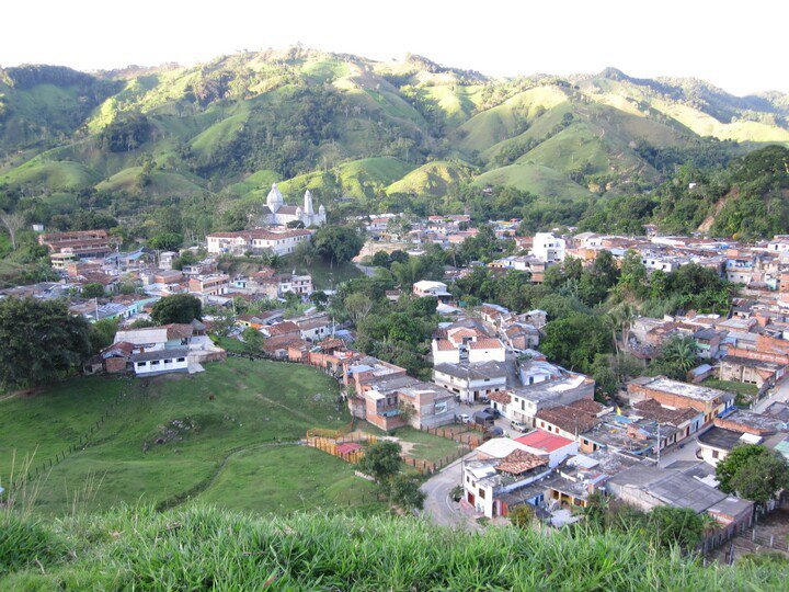 Vista del pueblo de Caracolí, Antioquia