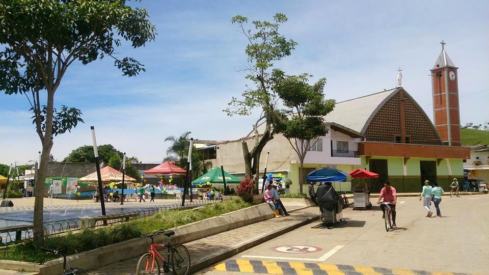 Parque principal de Vegachí, Antioquia